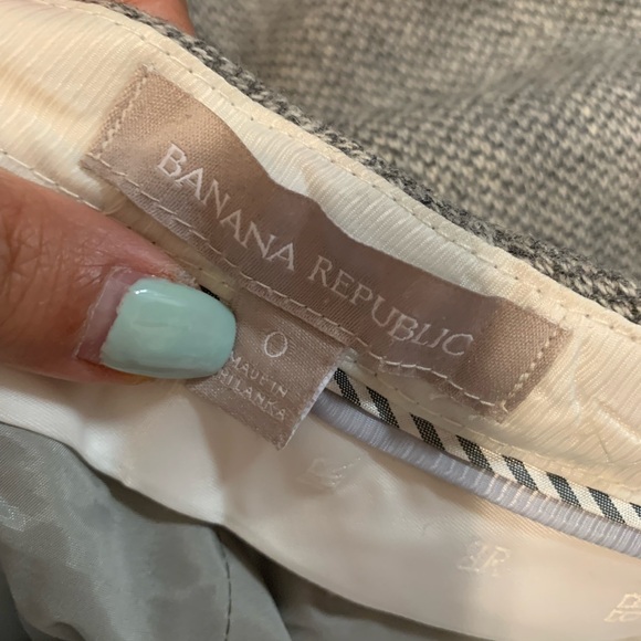 Banana Republic Wool Pants. Size 0 - Picture 3 of 4